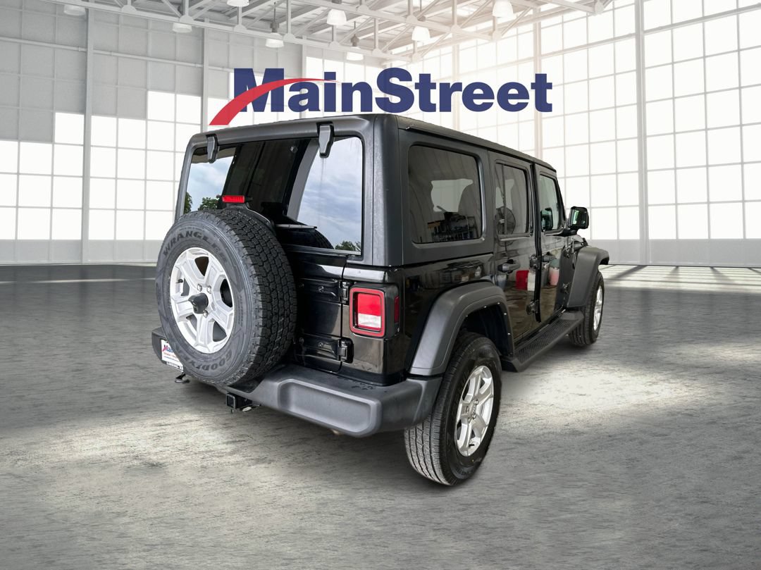 Used 2023 Jeep Wrangler Unlimited Sport AWD/4WD image 5