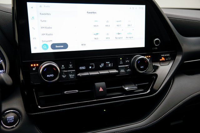 Used 2023 Toyota Highlander XSE image 23