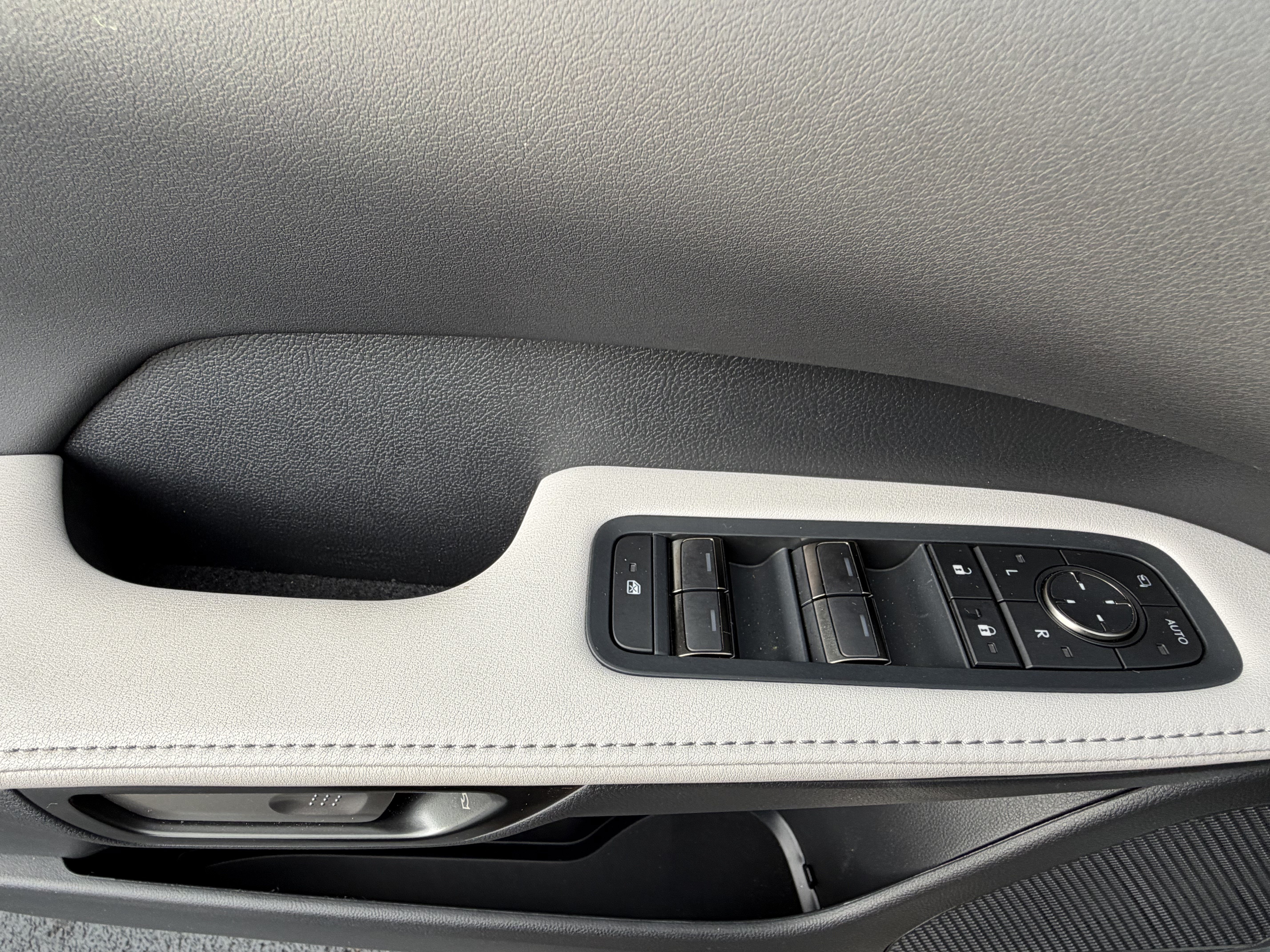 Certified 2025 Lexus RX 350 Premium w/ Convenience Package FWD image 14