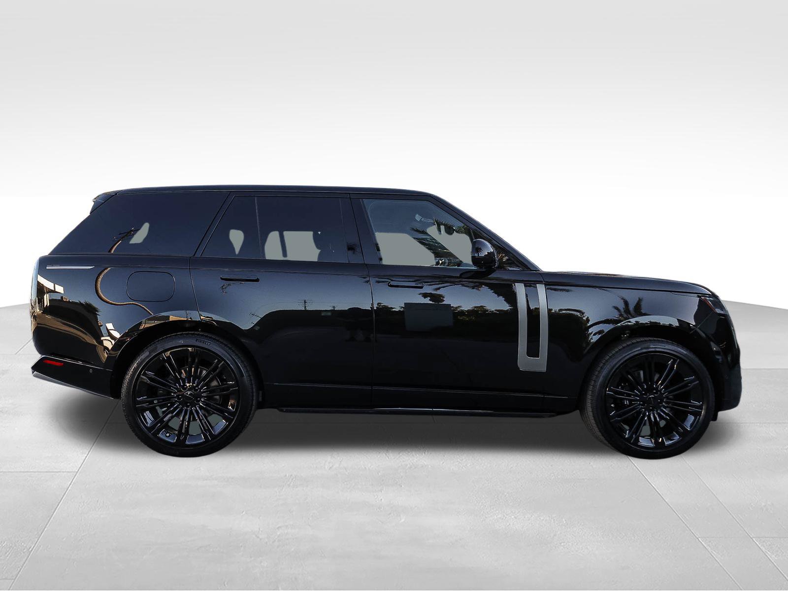 New 2026 Land Rover Range Rover SE AWD/4WD image 4
