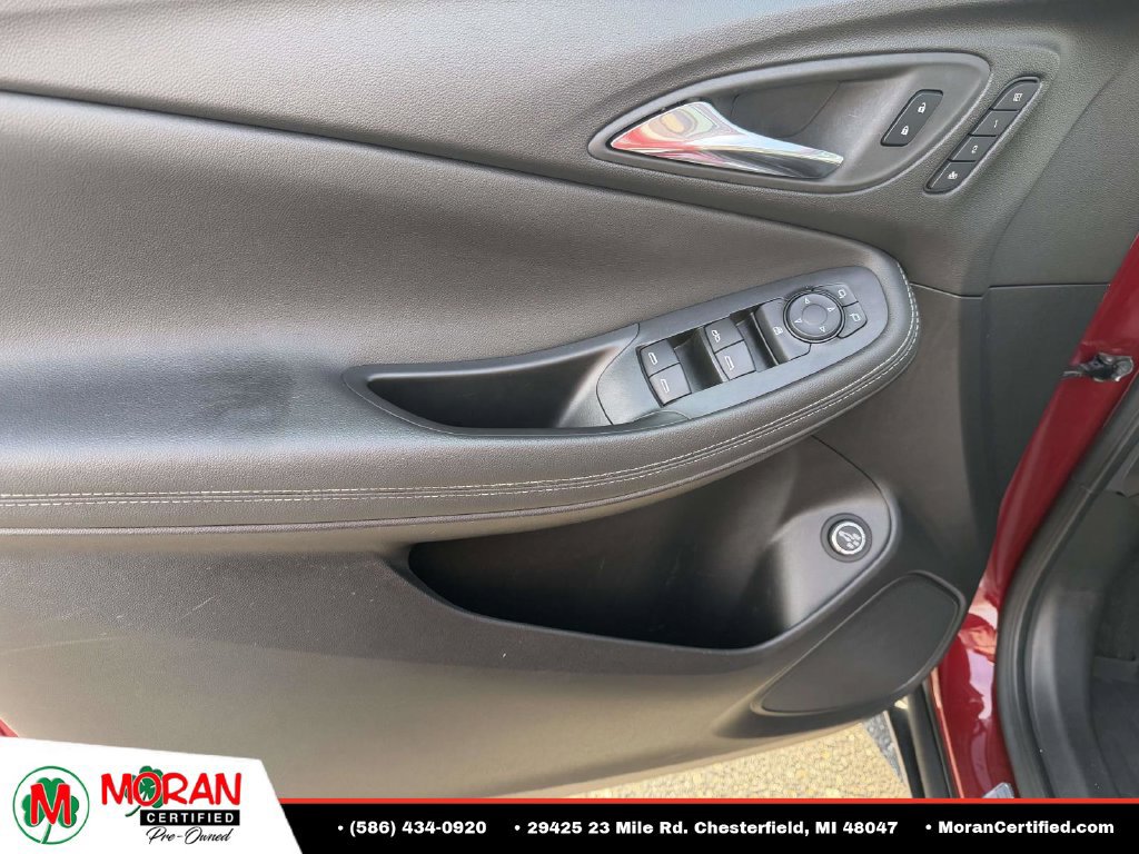 Used 2023 Buick Encore GX Essence w/ Experience Buick Package FWD image 15