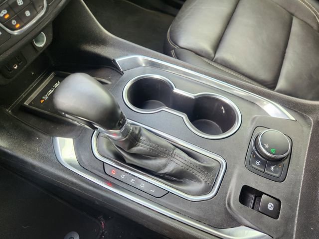 Used 2023 Chevrolet Traverse LT FWD image 18