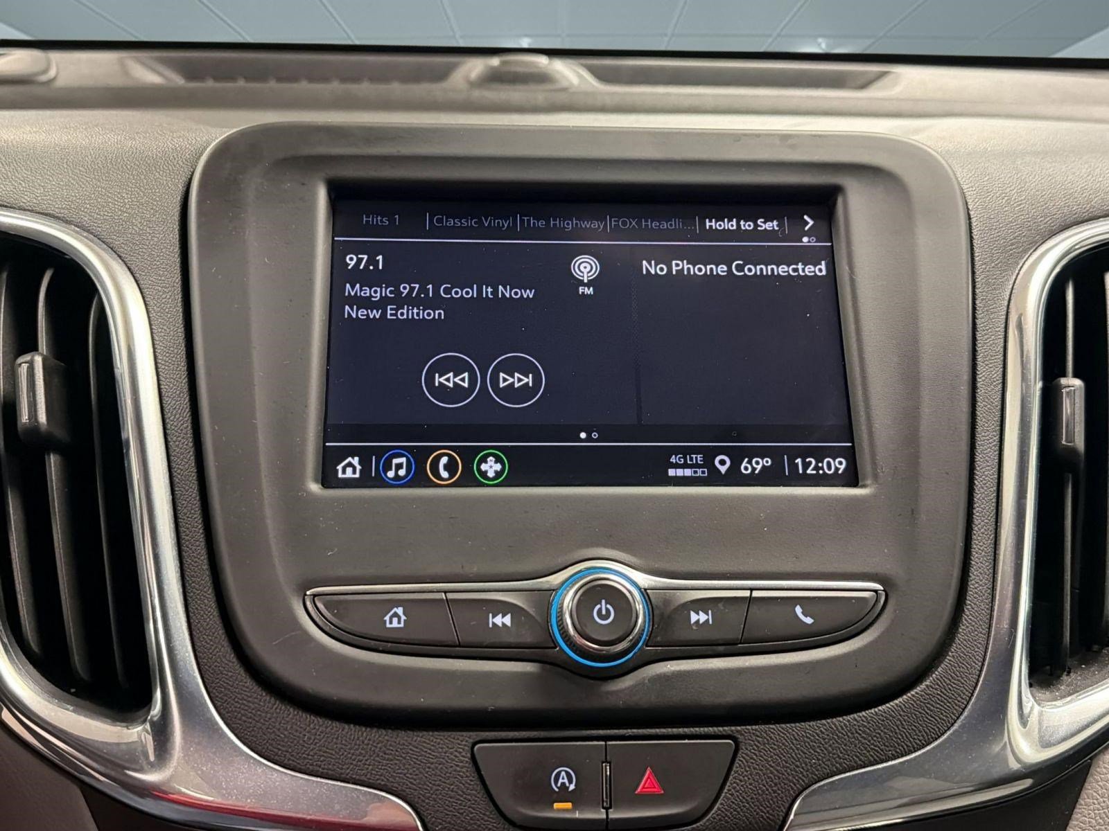 Used 2023 Chevrolet Equinox LT FWD image 24