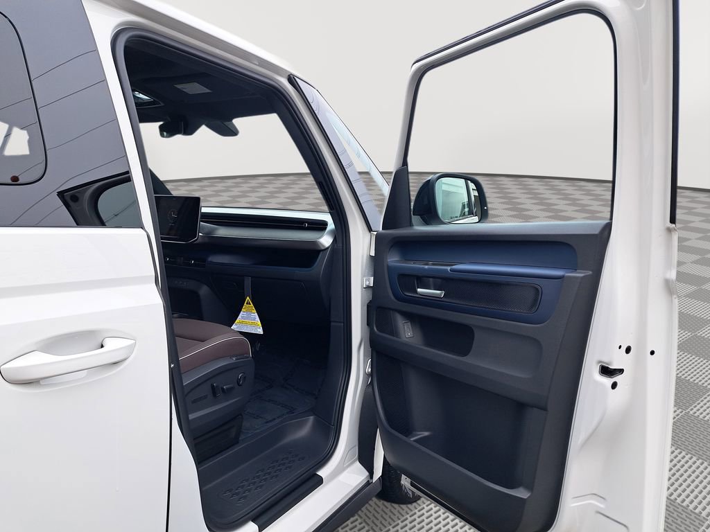 New 2025 Volkswagen ID. Buzz Pro S image 17