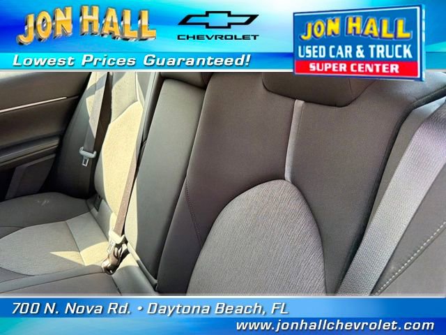 Used 2022 Toyota Camry LE image 19