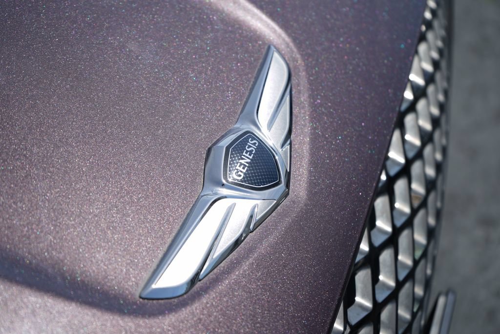 Used 2022 Genesis GV70 2.5T w/ Advanced Package AWD/4WD image 32