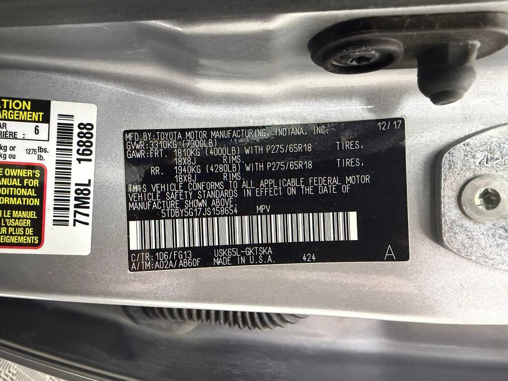 Used 2018 Toyota Sequoia SR5 AWD/4WD image 24