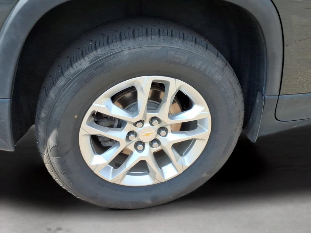 Used 2021 Chevrolet Traverse LT FWD image 33