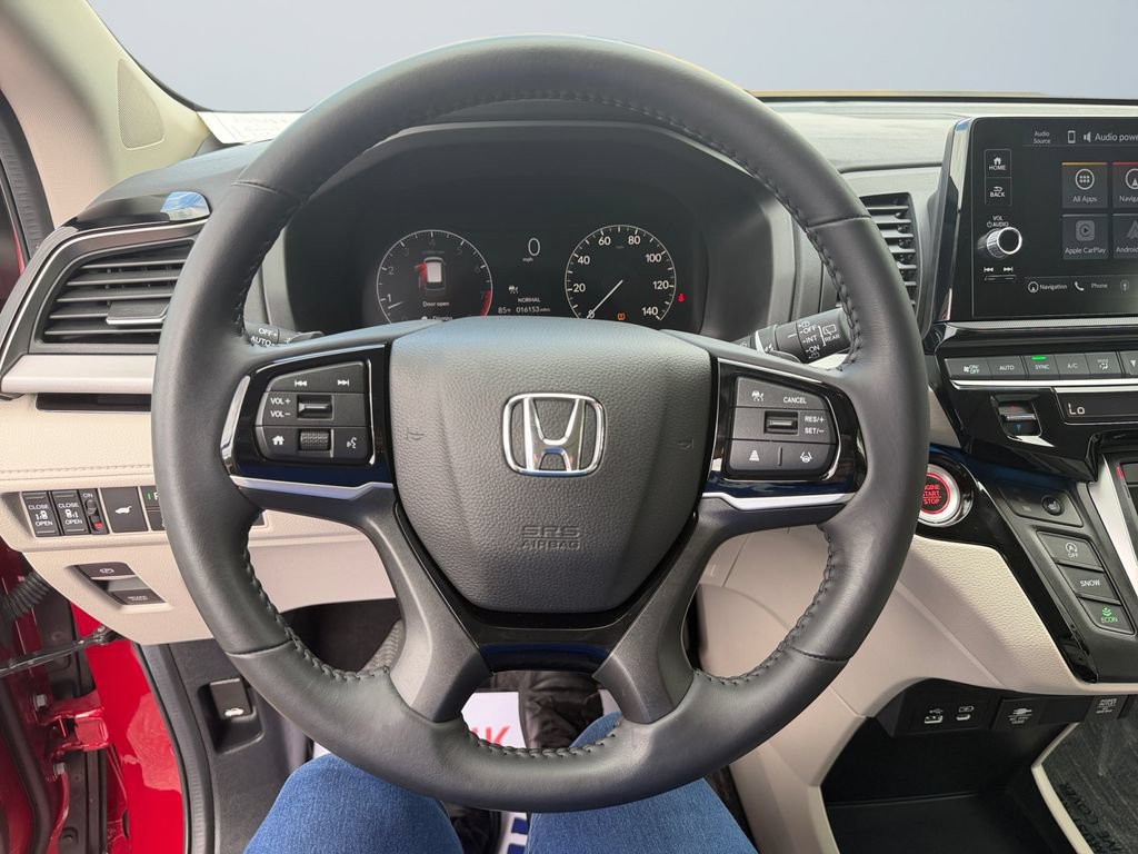 Used 2025 Honda Odyssey Touring image 12