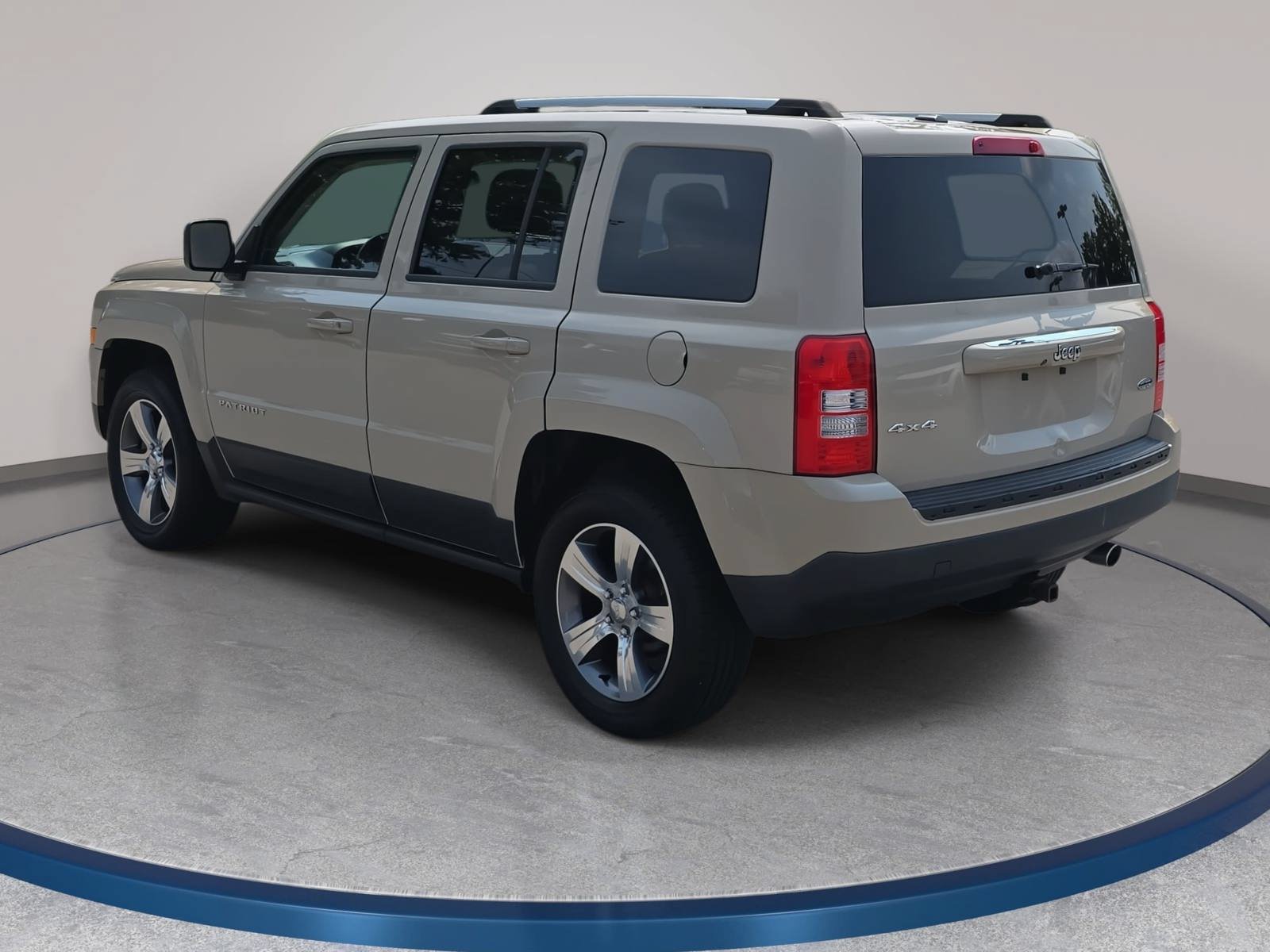 Used 2017 Jeep Patriot High Altitude AWD/4WD image 7