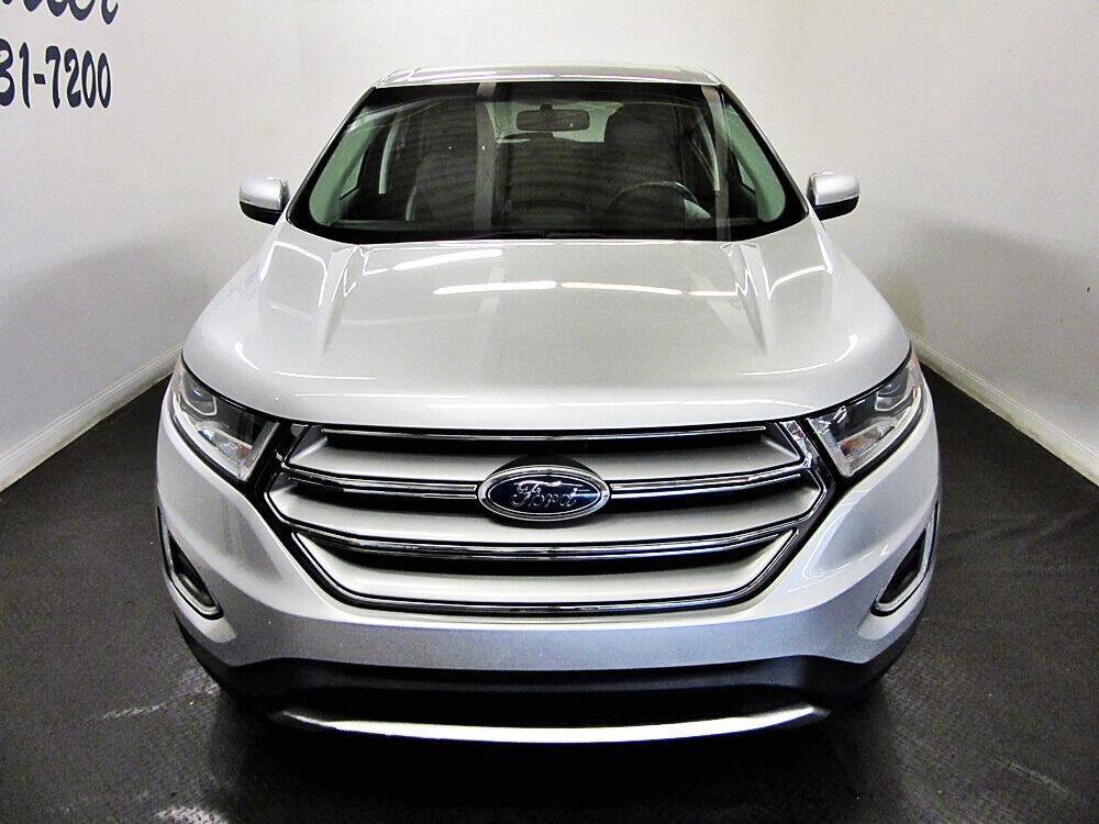 Used 2017 Ford Edge Titanium AWD/4WD image 2