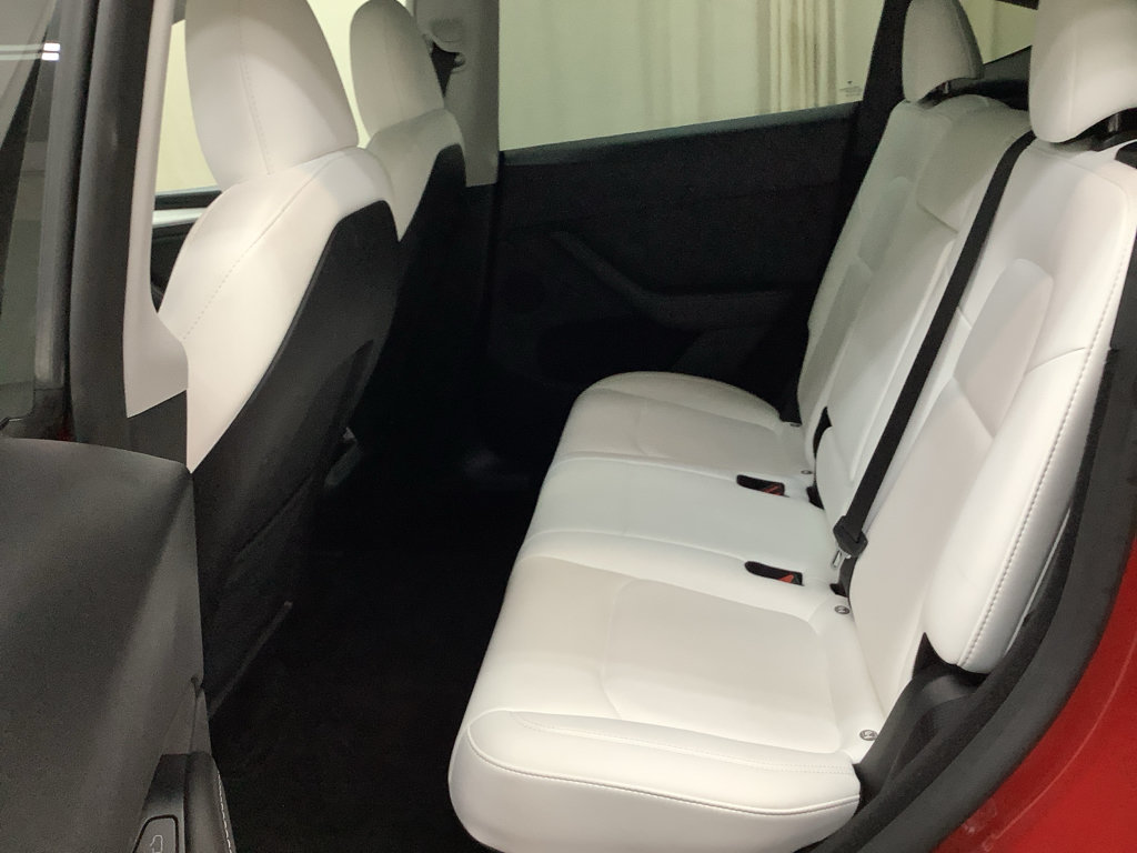 Used 2023 Tesla Model Y Long Range AWD/4WD image 21