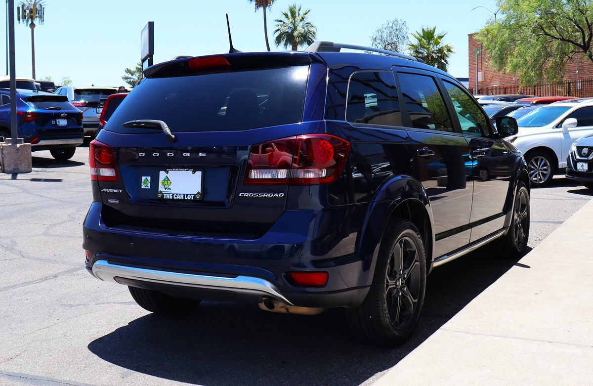 Used 2020 Dodge Journey Crossroad FWD image 13
