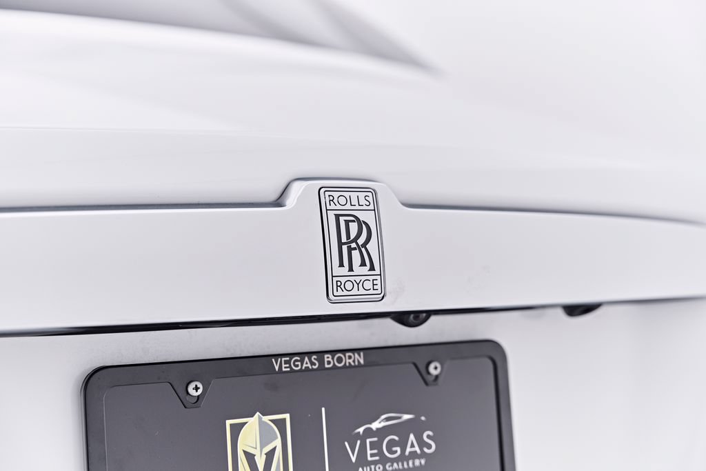 Used 2018 Rolls-Royce Ghost RWD image 27