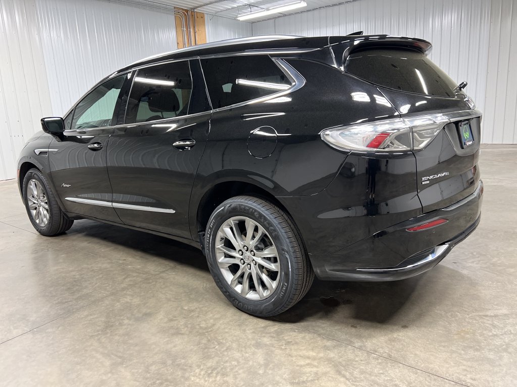 Used 2023 Buick Enclave Avenir w/ Avenir Technology Package AWD/4WD image 9