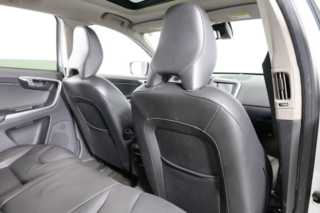 Used 2015 Volvo XC60 T6 Platinum AWD/4WD image 20
