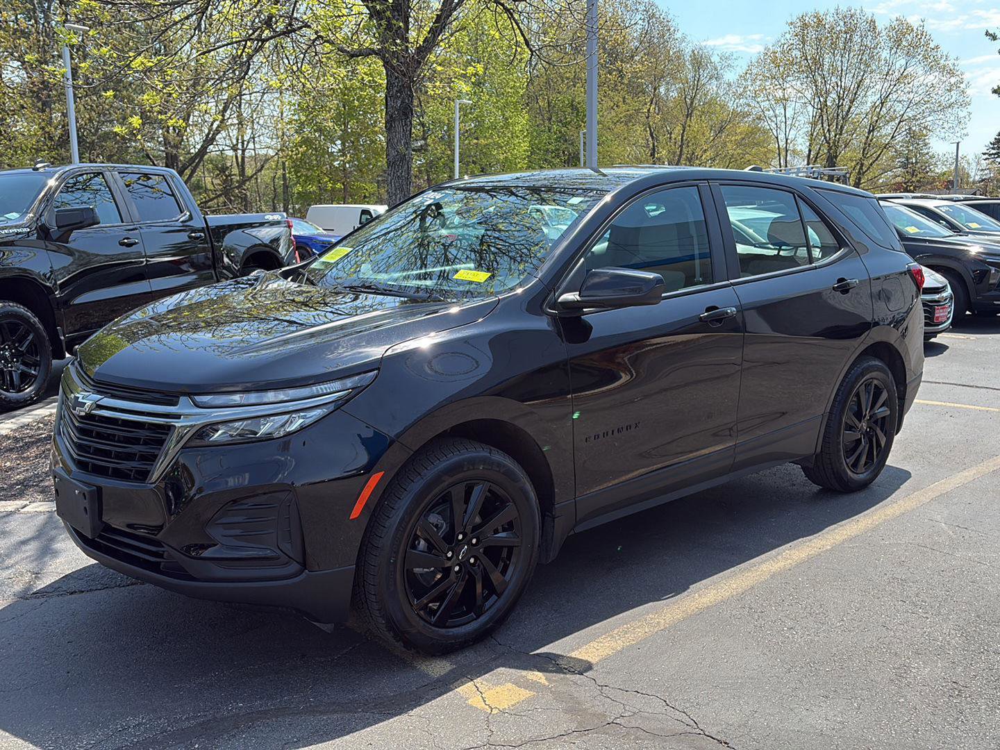 Certified 2024 Chevrolet Equinox LS w/ Midnight Edition AWD/4WD image 3
