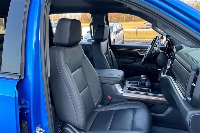 Used 2025 Chevrolet Silverado 1500 LT Trail Boss w/ Convenience Package II image 30