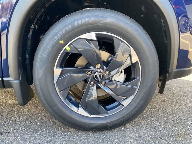 New 2026 Nissan Rogue SV w/ Cold Weather Package AWD/4WD image 28