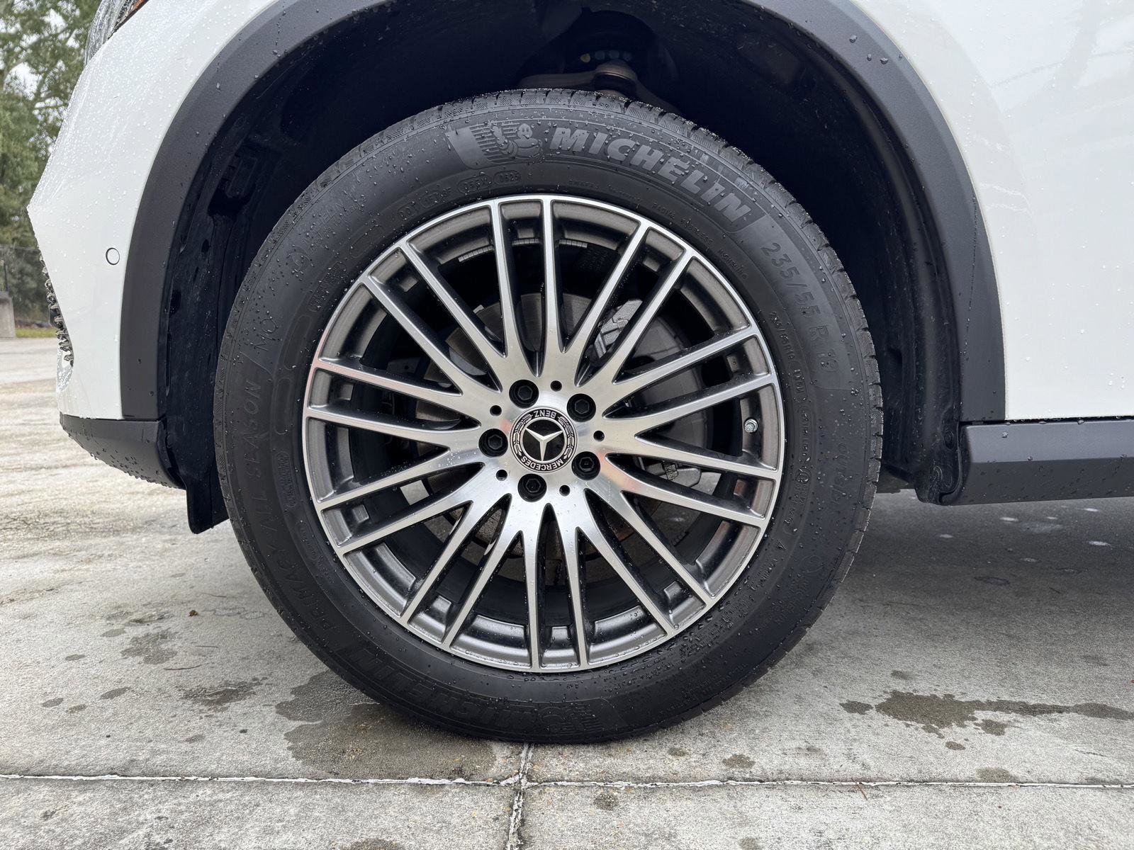 Certified 2025 Mercedes-Benz GLC 300 image 4