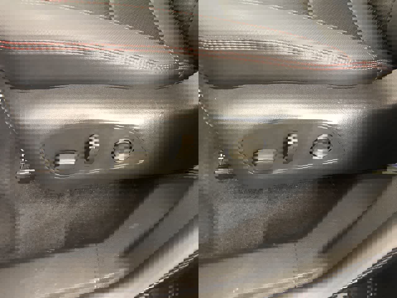 Used 2024 Chevrolet Traverse RS image 13