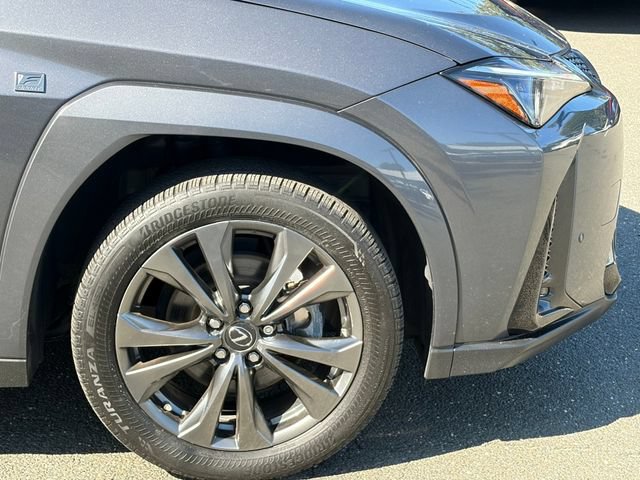 Used 2023 Lexus UX 250h F Sport w/ Accessory Package (Z1) AWD/4WD image 9
