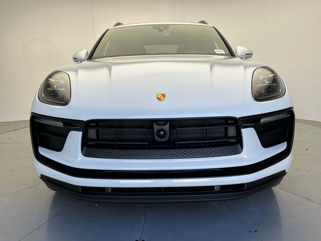 Used 2026 Porsche Macan Turbo AWD/4WD image 25