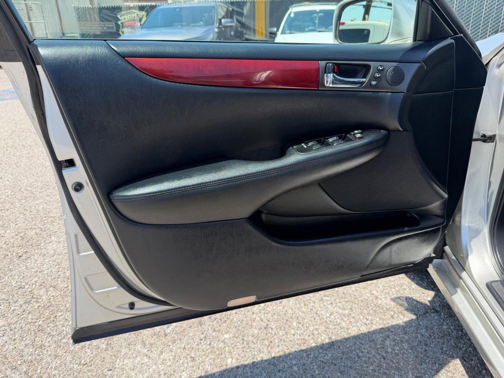 Used 2003 Lexus ES 330 FWD image 13