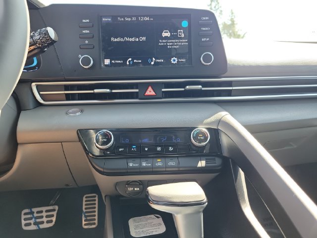 New 2026 Hyundai Elantra Sport FWD image 15