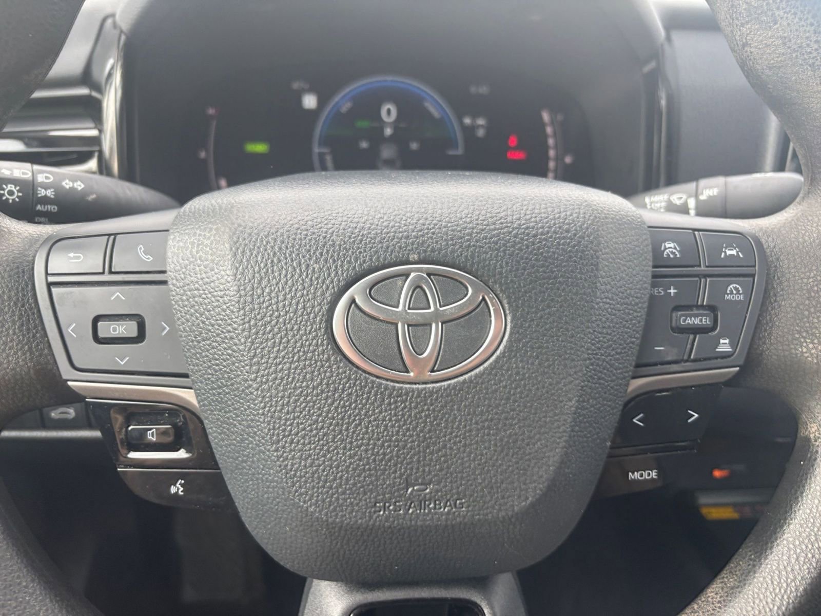 Used 2025 Toyota Camry LE image 25