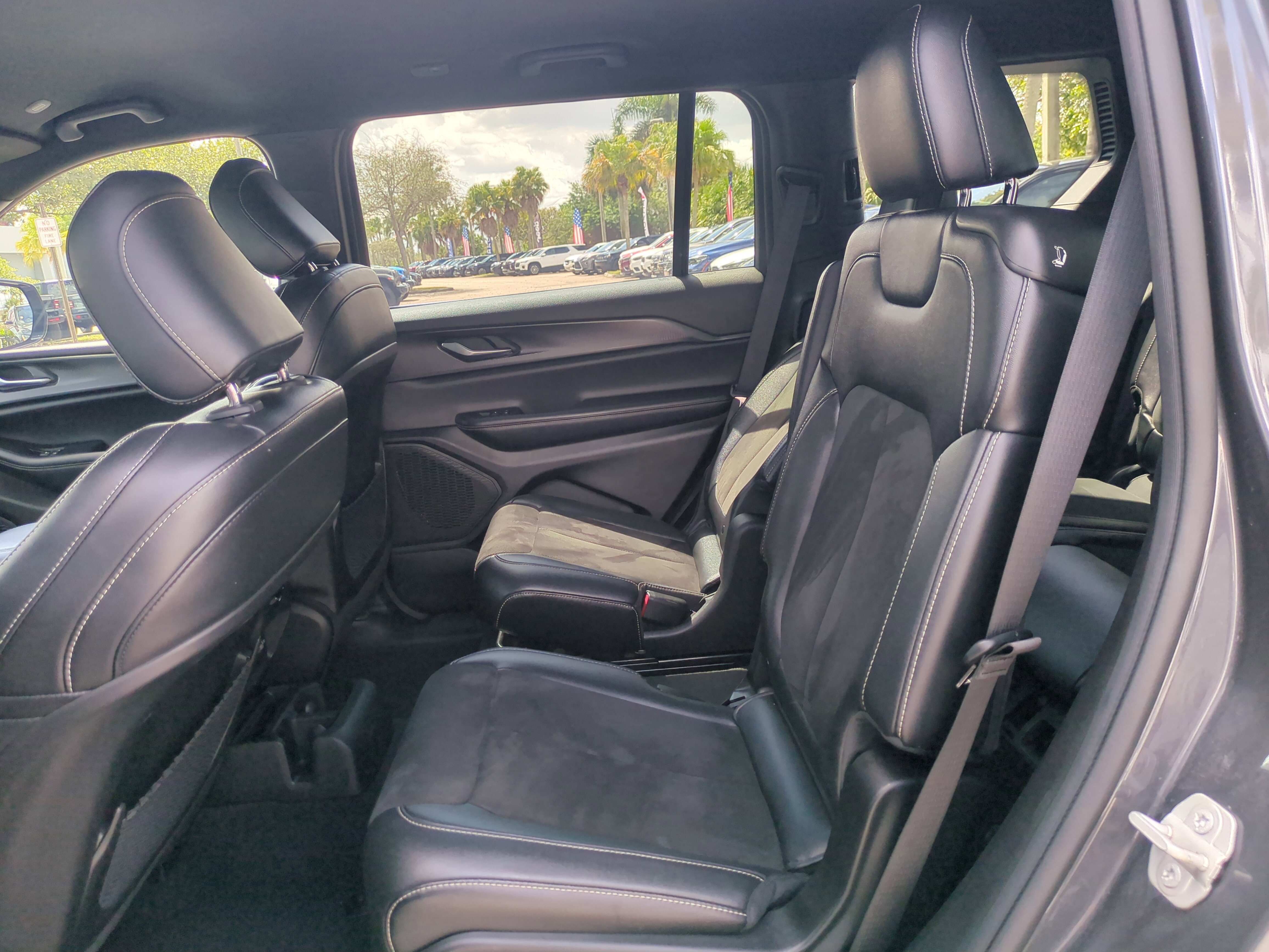 Certified 2023 Jeep Grand Cherokee L Altitude image 15