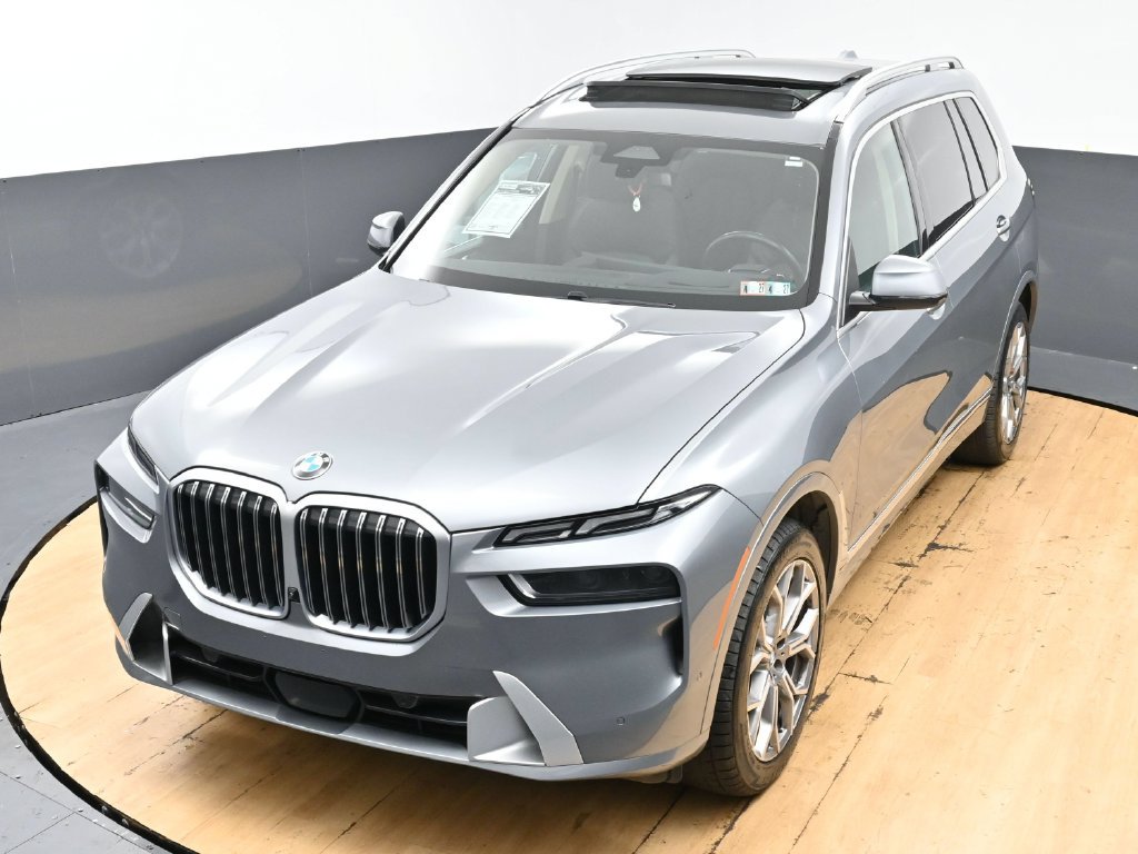 Used 2025 BMW X7 xDrive40i AWD/4WD image 45