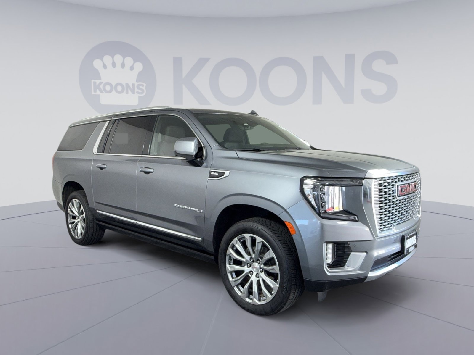 Used 2022 GMC Yukon XL Denali w/ Advanced Technology Package AWD/4WD image 10