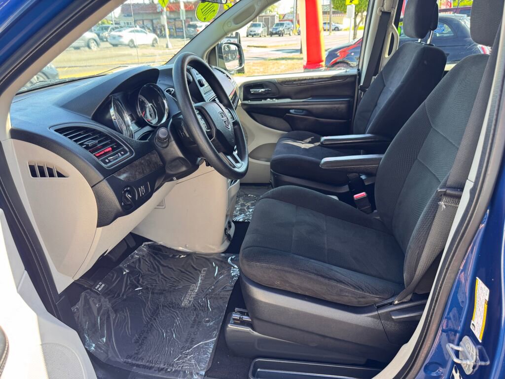 Used 2011 Dodge Grand Caravan Express w/ PWR Window Group FWD image 12