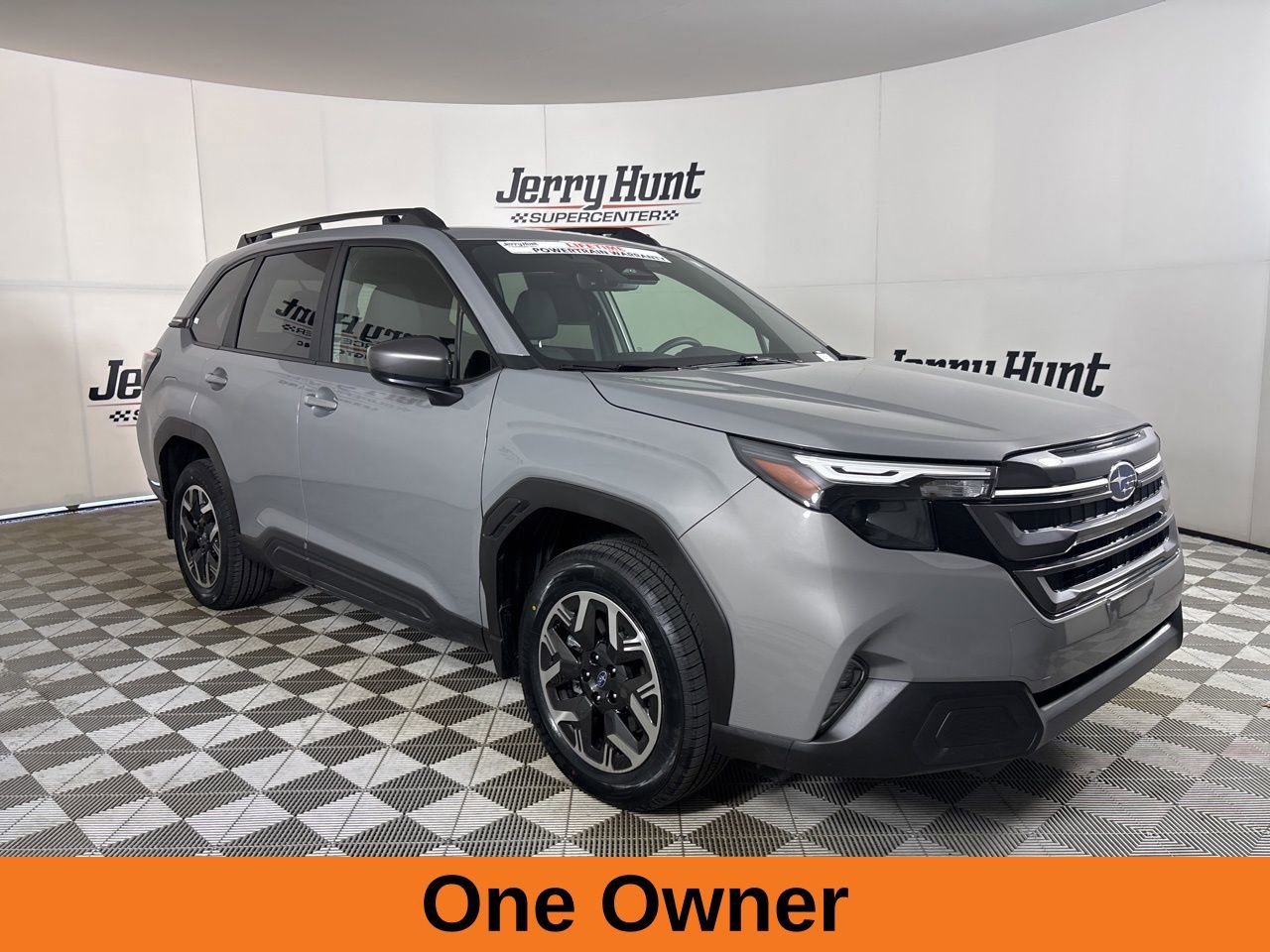 Used 2025 Subaru Forester Premium w/ Convenience Package #1 image 4