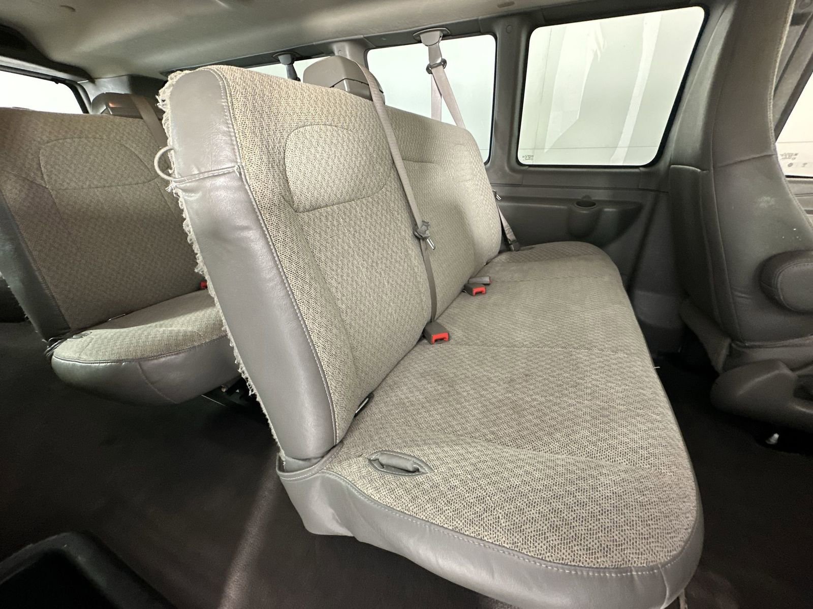 Used 2019 Chevrolet Express 3500 LT w/ LT Preferred Equipment Group RWD image 22