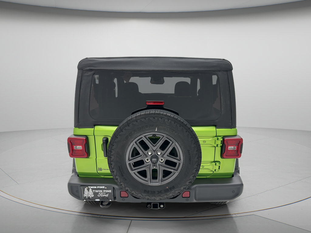 Used 2026 Jeep Wrangler Sport AWD/4WD image 7