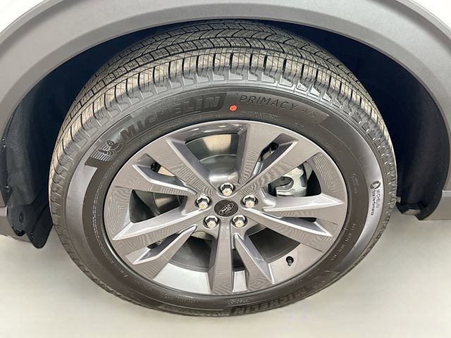 Used 2025 Ford Explorer Active w/ Active Comfort Package image 32