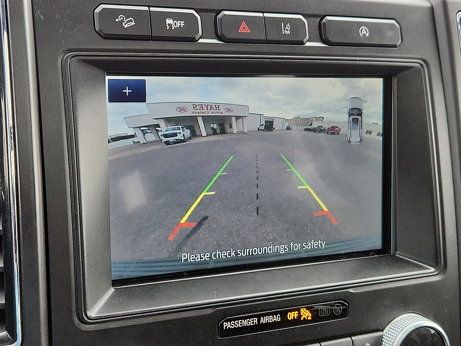 Used 2021 Ford Expedition Limited image 11