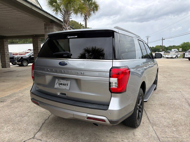 Used 2022 Ford Expedition XLT AWD/4WD image 5
