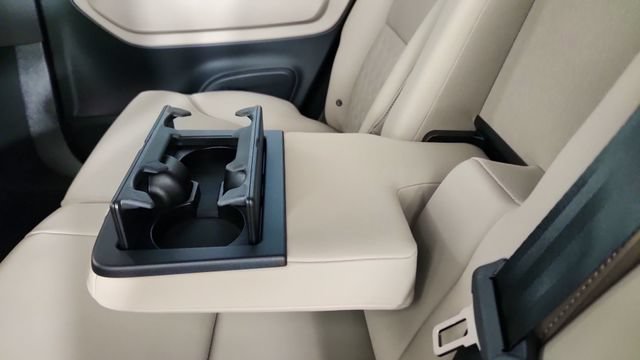 New 2026 Volvo XC90 T8 Plus w/ Protection Package AWD/4WD image 29