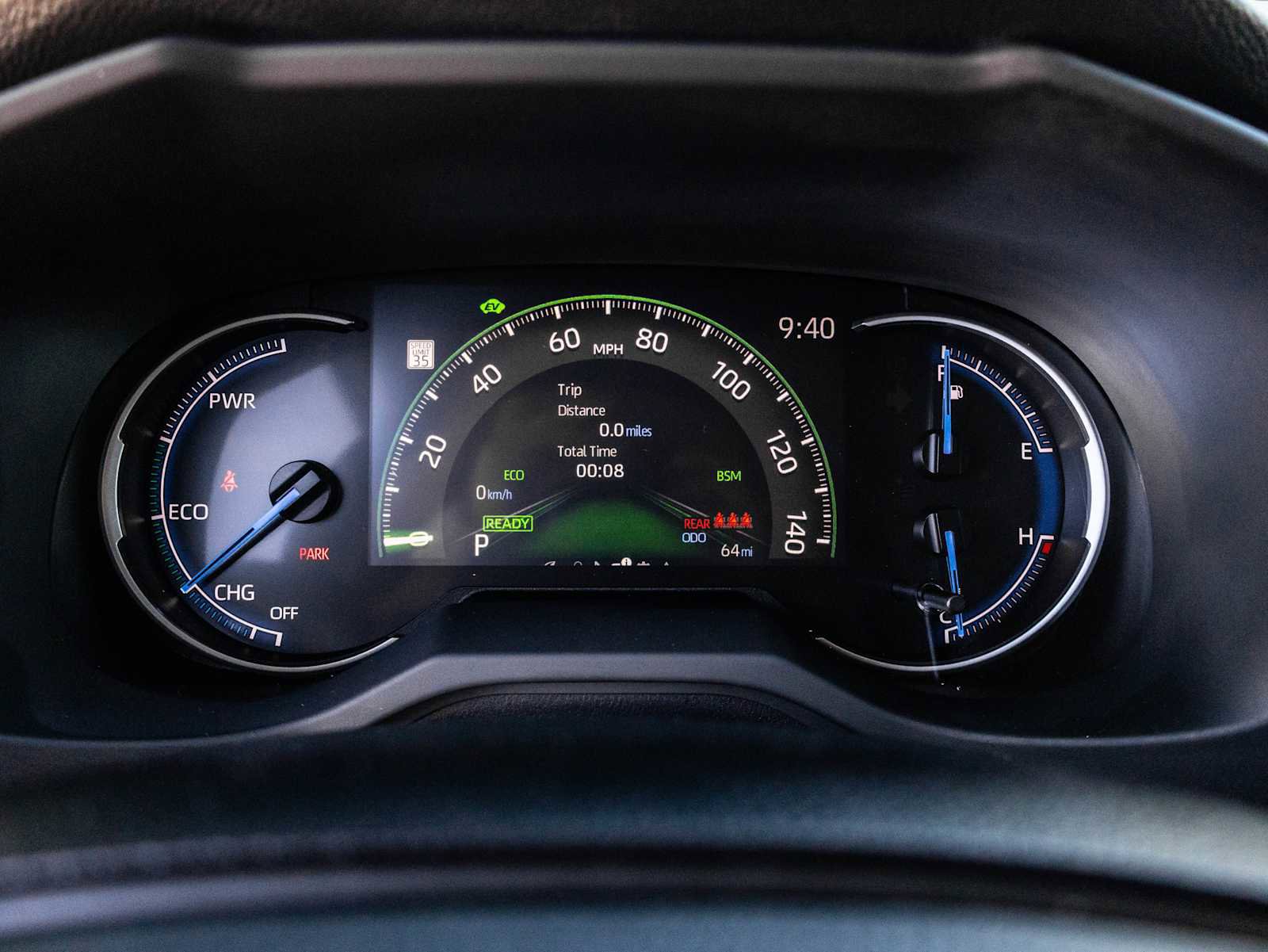 Used 2025 Toyota RAV4 XLE w/ Convenience Package image 34