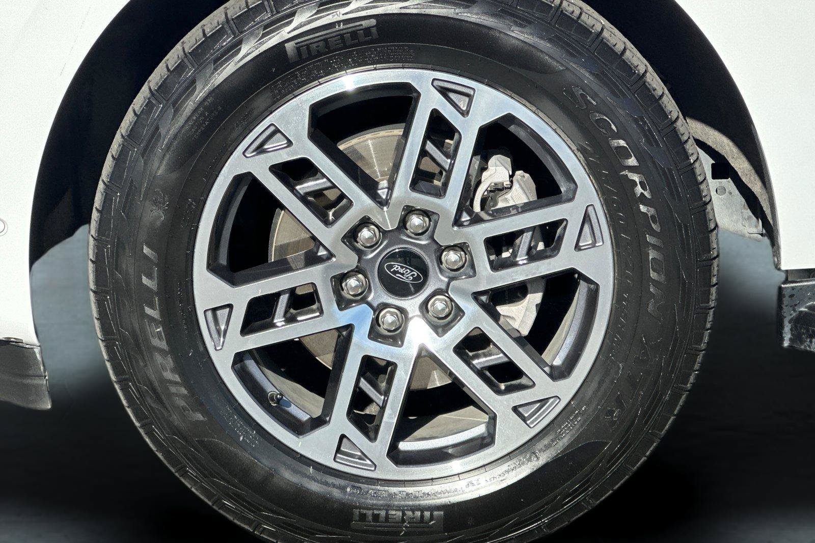 Used 2025 Ford Expedition Active AWD/4WD image 33