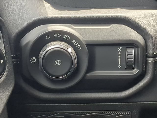 New 2026 Jeep Wrangler Unlimited Sahara AWD/4WD image 29