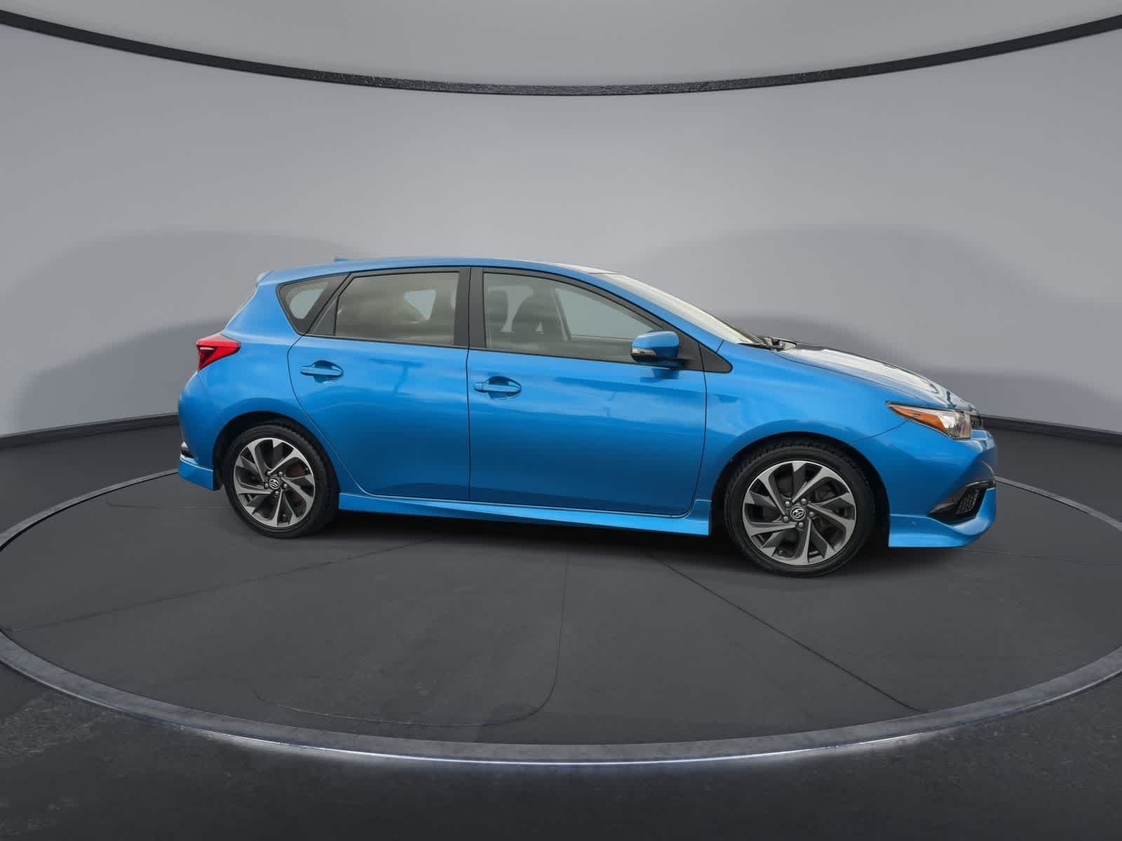 Used 2017 Toyota Corolla iM FWD image 9