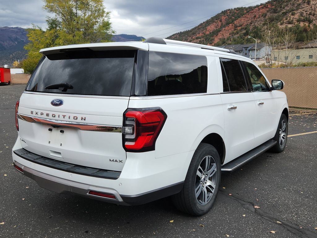 Used 2022 Ford Expedition Max Limited image 3
