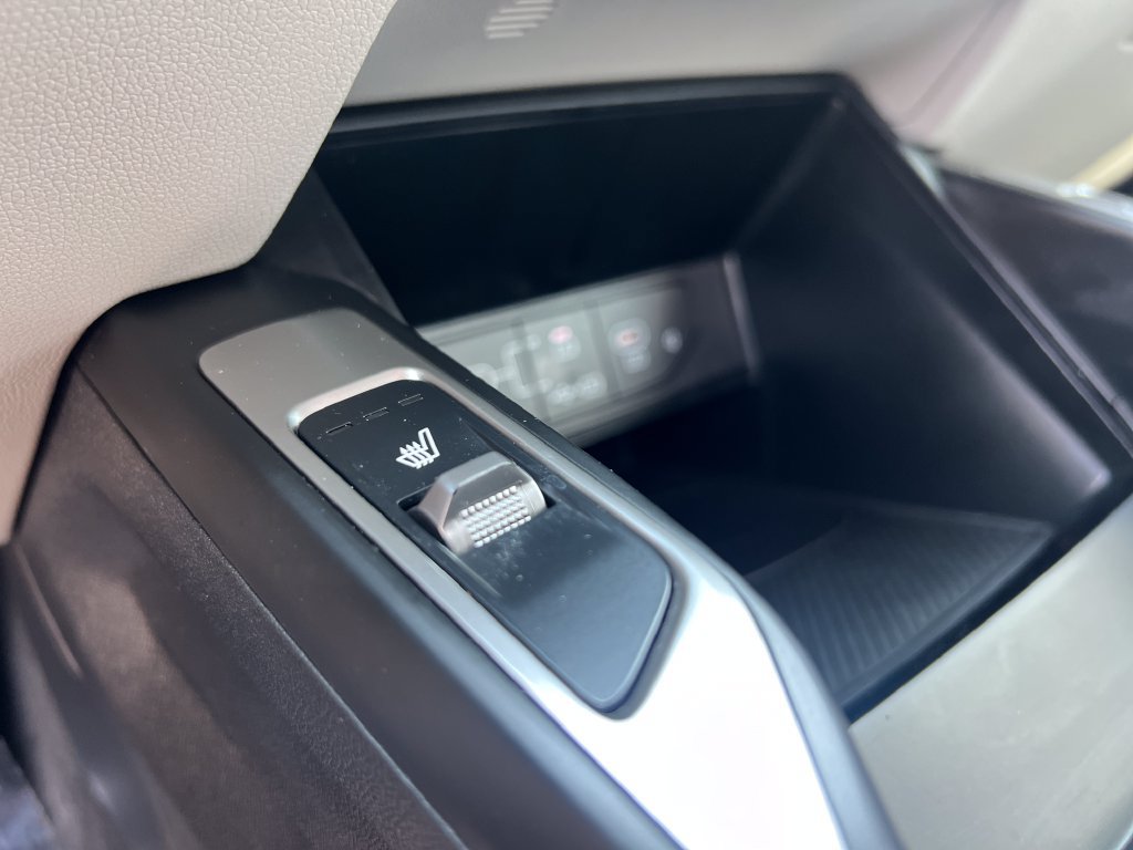 Certified 2024 Kia Sorento S w/ Panoramic Sunroof Package FWD image 23