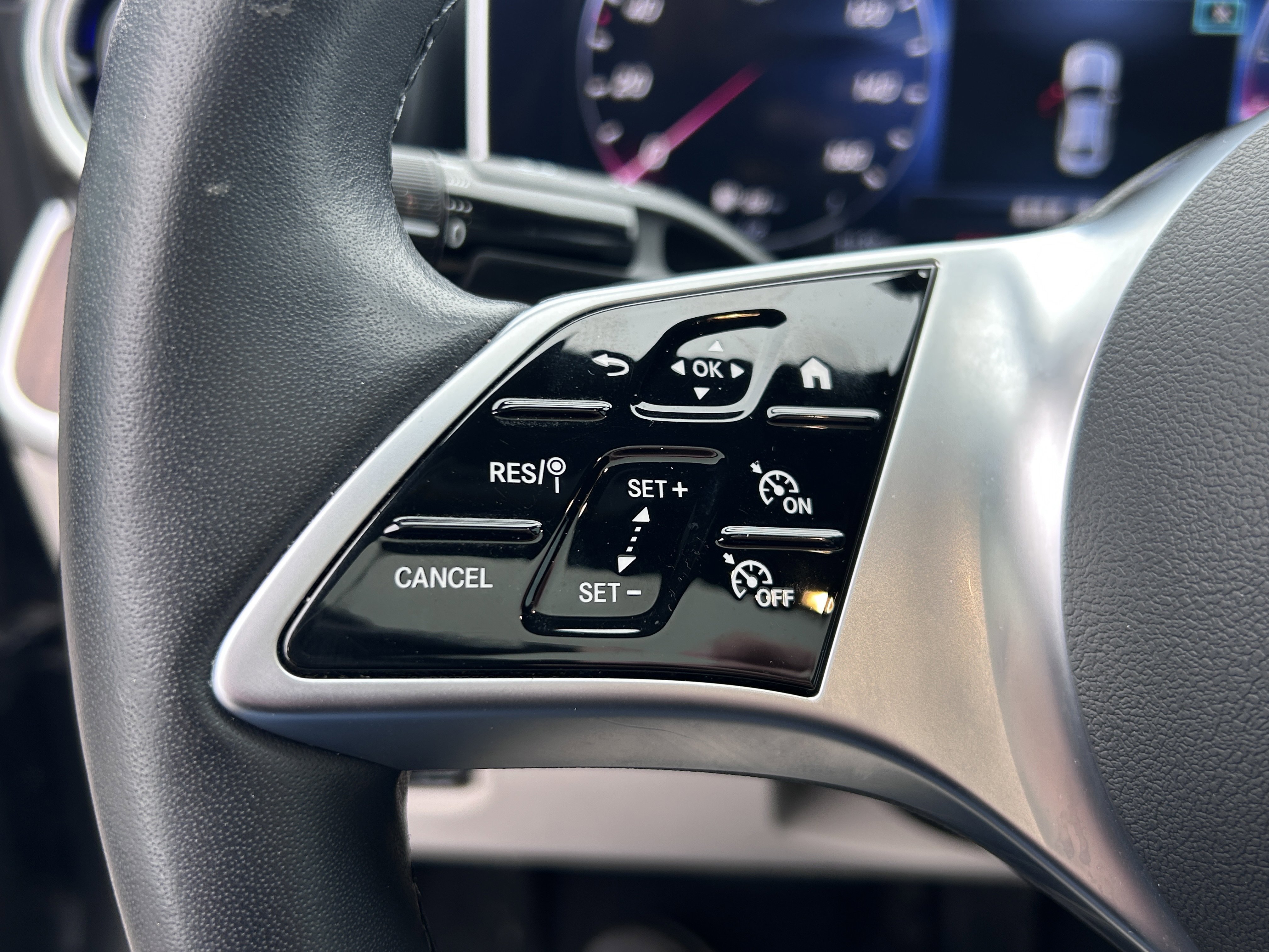 Used 2023 Mercedes-Benz C 300 4MATIC Sedan image 18