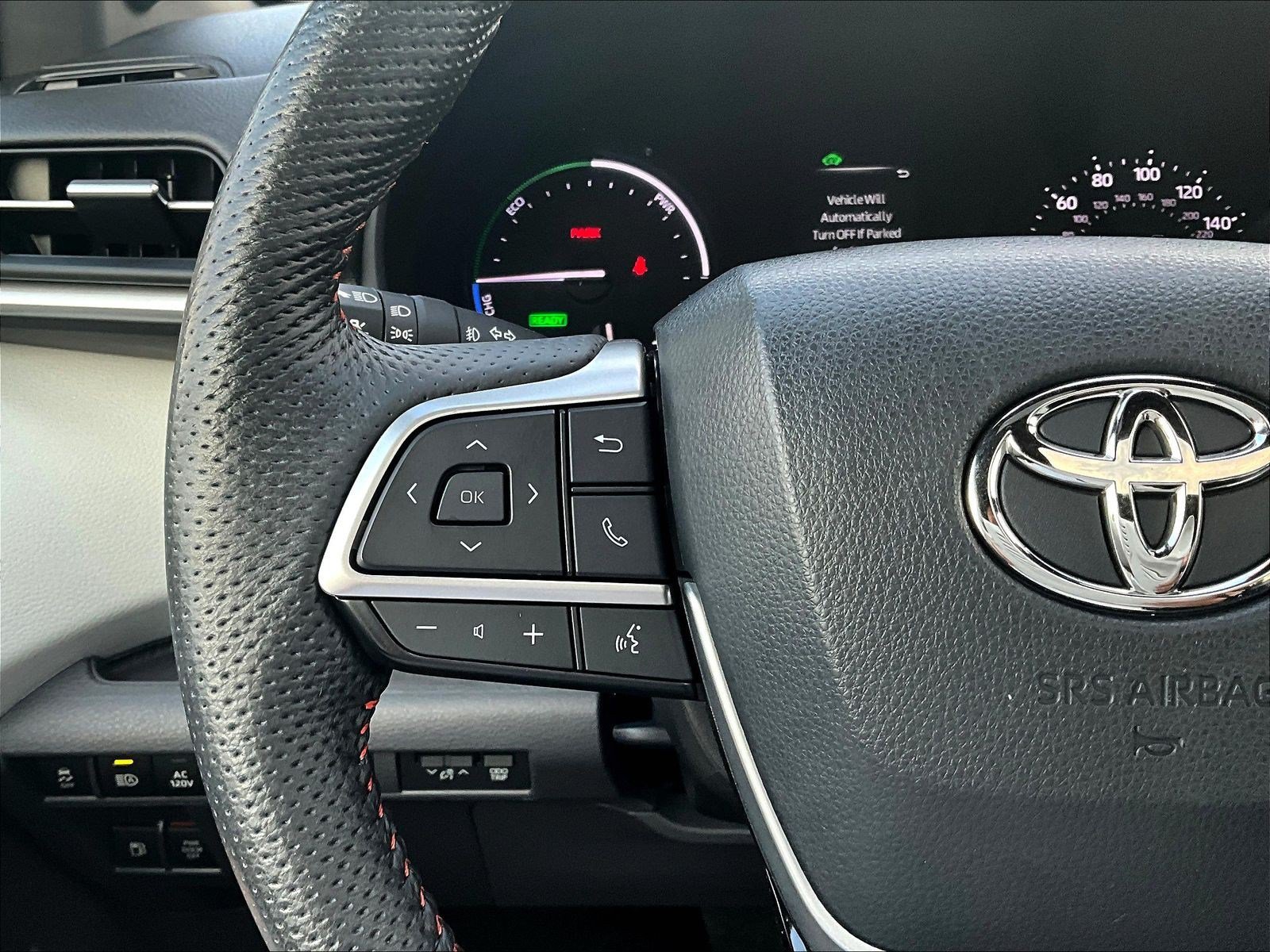 Used 2023 Toyota Sienna XSE w/ XSE Plus Package AWD/4WD image 11