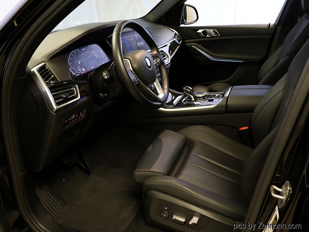 Used 2021 BMW X5 xDrive45e w/ Parking Assistance Package image 12